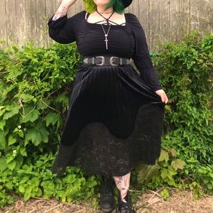 Velvet pleated midi skirt